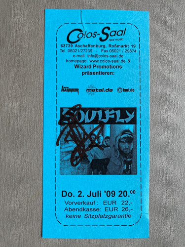 Soulfly 2009 person signed - soulfly,